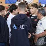 Oggi Pinuccio viene ogni giorno all'Angiulli per sostenere e aiutare i ragazzi